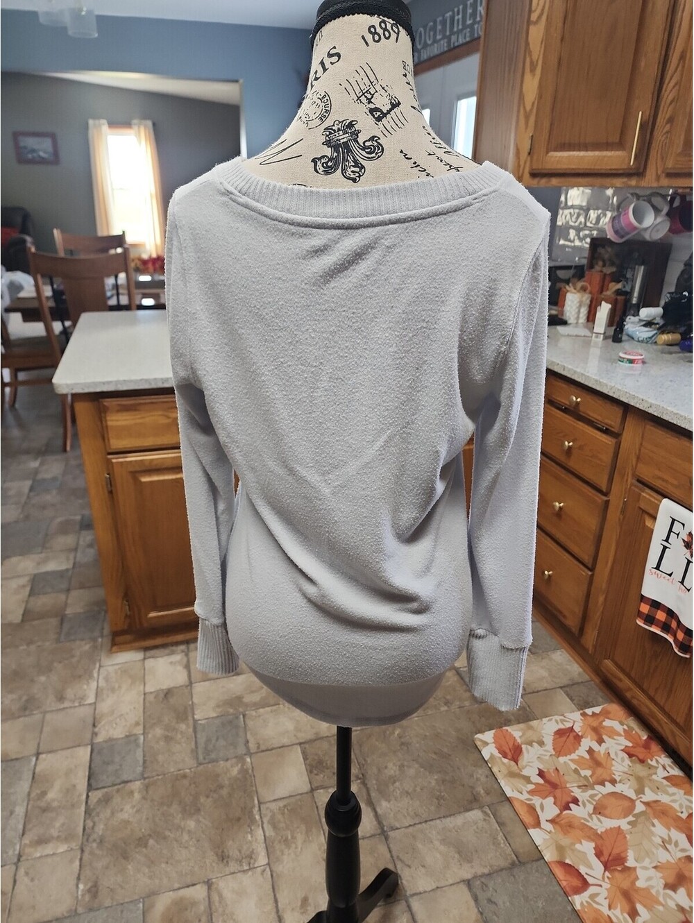Sweater - Picture 3 of 8